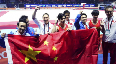 体坛联播|中国体操男团力压日本夺金,米